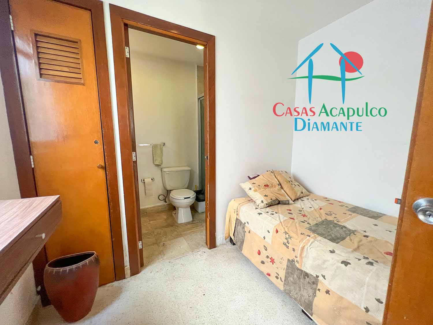 Xcaret 19 - Cuarto de servicio 1